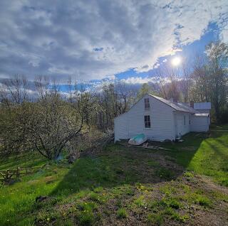 15 River Rd, Phillips, ME 04966 - view of side of home