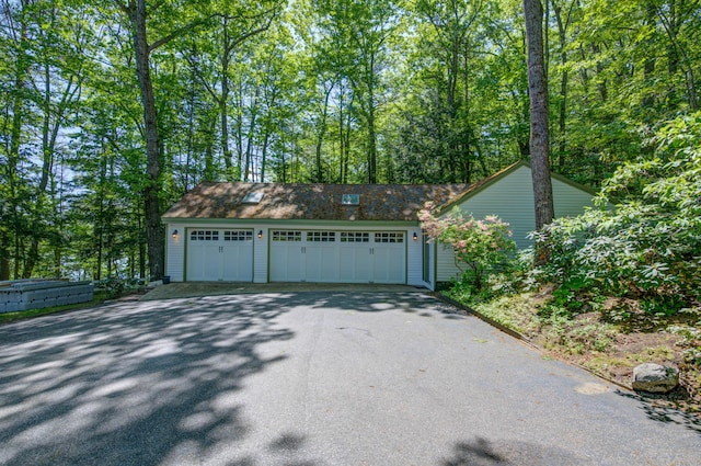 27 Chickadee Ln, Naples, ME 04055 - view of garage