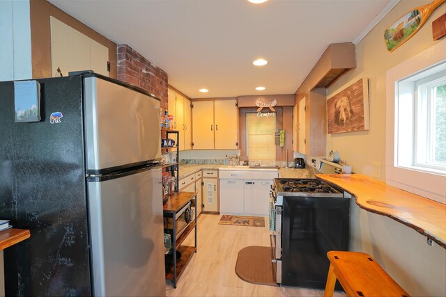 318 Waterford Rd, Waterford, ME 04088 - photo 11