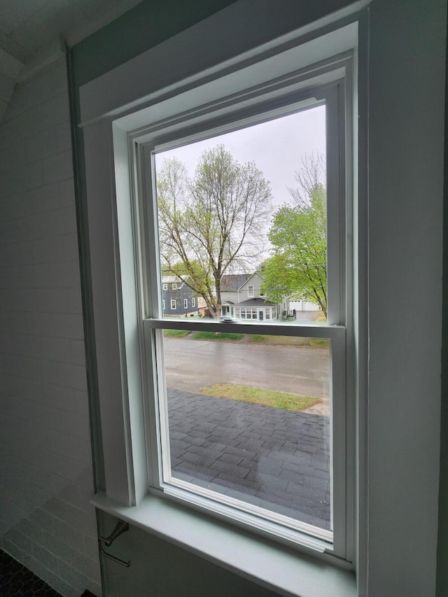 76 Somerset St, Millinocket, ME 04462 - detailed view