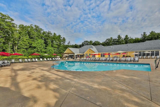 1 Old County Rd Unit 155, Wells, ME 04090 - community pool with a patio area and view of wooded area