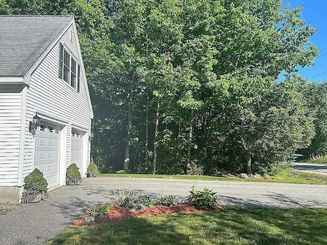 9 Deerfield Dr, Brunswick, ME 04011 - view of yard with driveway