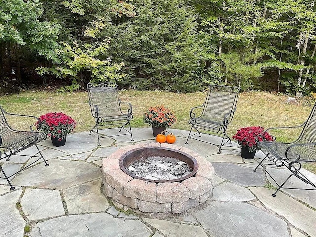 9 Deerfield Dr, Brunswick, ME 04011 - view of patio featuring an outdoor fire pit