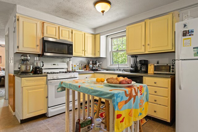 74 Chadbourne Ridge Rd, Waterboro, ME 04061 - photo 6