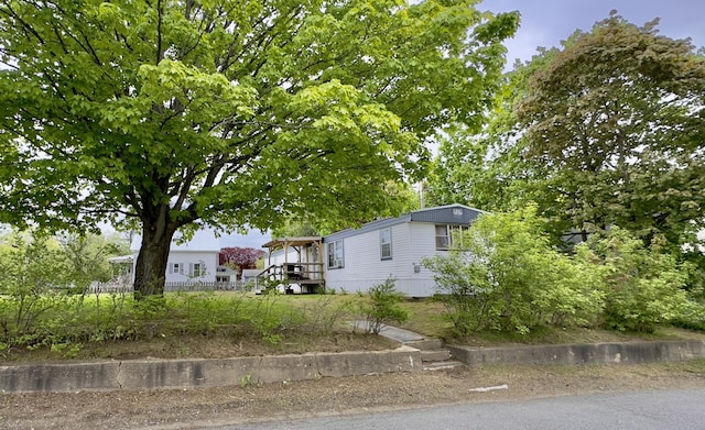 view of front of house