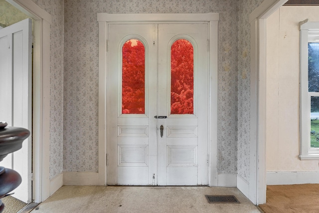 640 Lower St, Turner, ME 04282 - entrance foyer featuring wallpapered walls
