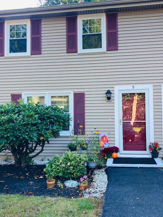5 Jamestown Ct Unit 5, South Portland, ME 04106 - view of front facade