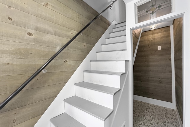 16 Cross St, Camden, ME 04843 - view of staircase