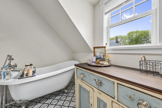 16 Cross St, Camden, ME 04843 - bathroom with a soaking tub