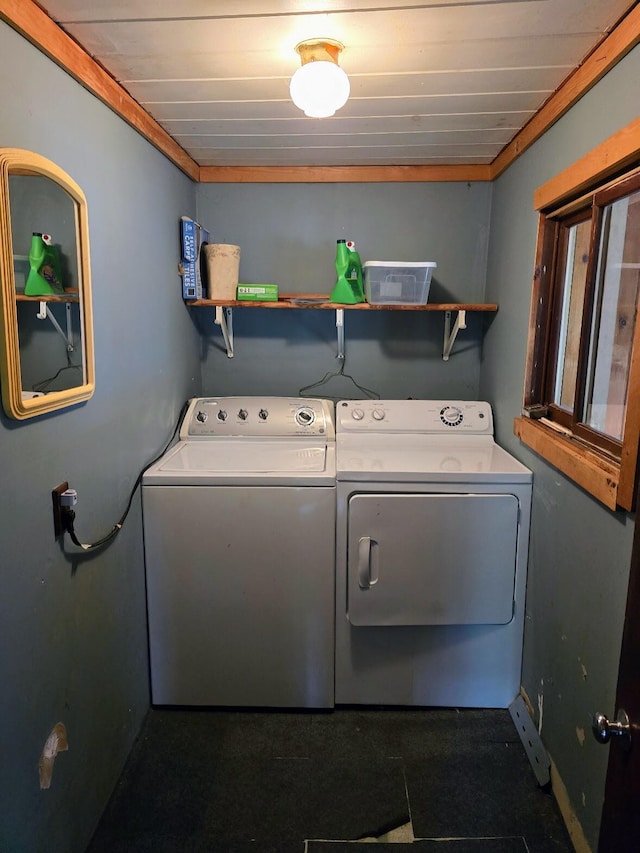 1330 Pushaw Rd, Glenburn, ME 04401 - laundry room with independent washer and dryer
