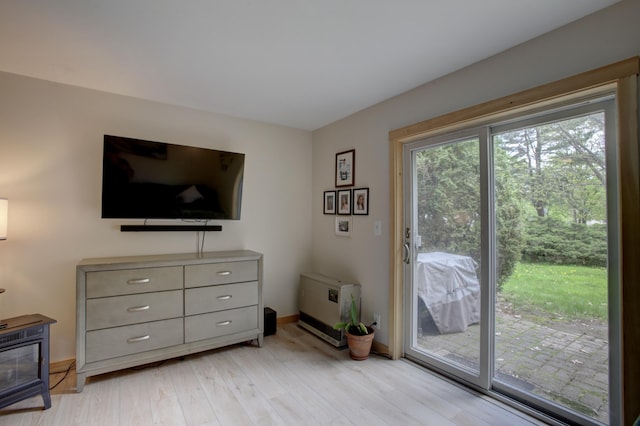 5 Glenridge Dr Unit 5, Portland, ME 04102 - living room with light wood-style flooring and baseboards