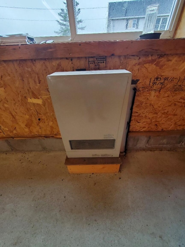 259-265 Bowden Point Rd, Prospect, ME 04981 - detailed view of heating unit