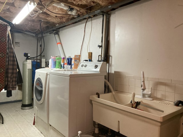 34 Highview Ave, Hancock, ME 04640 - laundry room featuring separate washer and dryer and light flooring