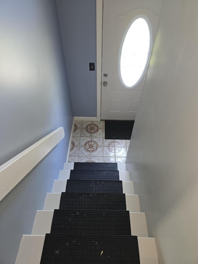 5 Roland Ave, Lewiston, ME 04240 - staircase featuring baseboards