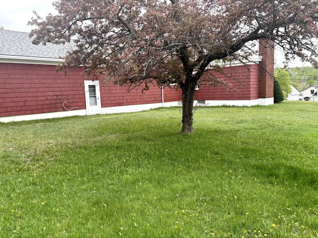 187 Maine Ave, Millinocket, ME 04462 - view of grassy yard