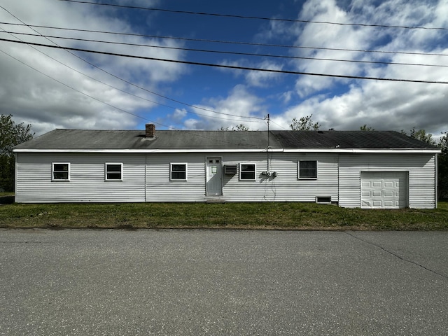 29 Exchange St, Presque Isle, ME 04769 - view of front of home with a garage