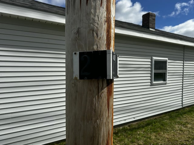 29 Exchange St, Presque Isle, ME 04769 - view of side of property