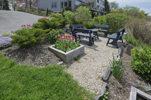215 High St Unit 101, South Portland, ME 04106 - view of home's community