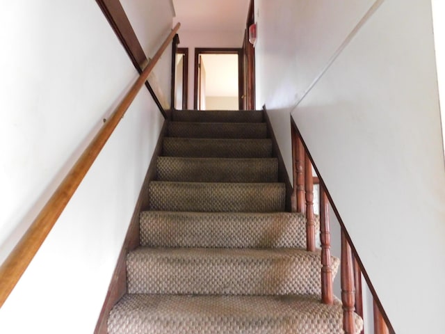 81 S Main St, Athens, ME 04912 - view of staircase