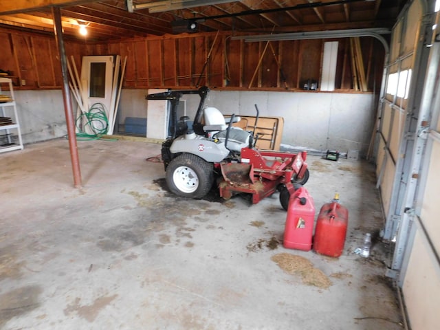 81 S Main St, Athens, ME 04912 - view of garage