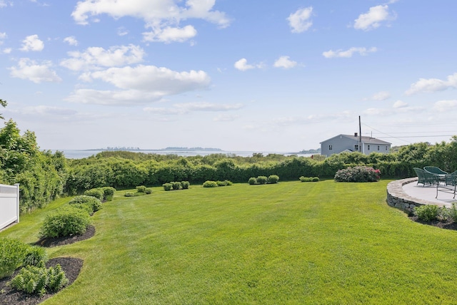 25 Ocean Ave, Cape Elizabeth, ME 04107 - view of green lawn