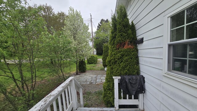 2 Fairview Ave, Houlton, ME 04730 - view of yard
