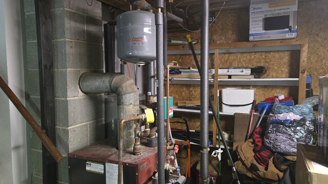 2 Fairview Ave, Houlton, ME 04730 - view of utility room