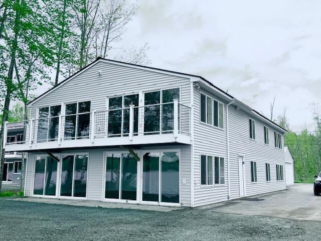 5 N Vigue Shore Rd, Albion, ME 04910 - back of house with driveway