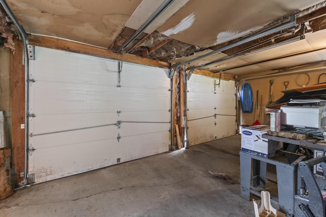 14 Lakeshore Dr, Belgrade, ME 04918 - view of garage
