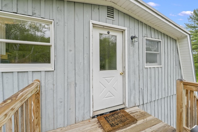 14 Lakeshore Dr, Belgrade, ME 04918 - view of property entrance