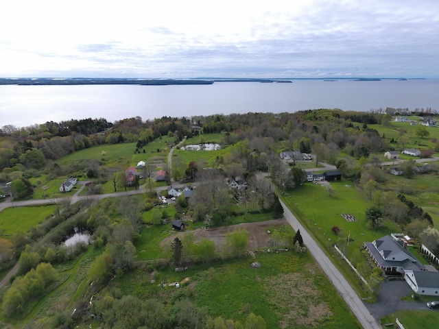 13 Old Stone Rd, Lincolnville, ME 04849