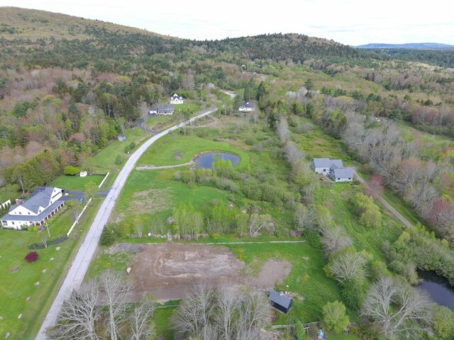 13 Old Stone Rd, Lincolnville, ME 04849
