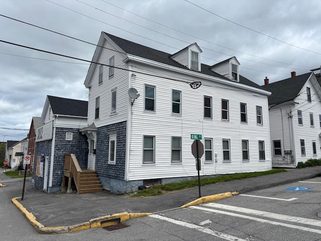 39 Foss St, Biddeford, ME 04005 - view of property with uncovered parking
