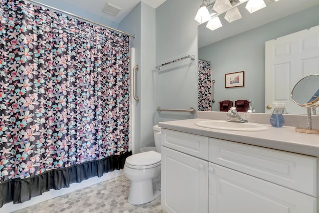2 Round Cove Ln Unit 2, Phippsburg, ME 04562 - full bathroom with vanity, toilet, and a shower with curtain
