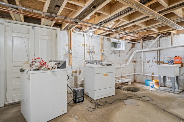 31 Bath St, Bath, ME 04530 - below grade area with independent washer and dryer and a sink