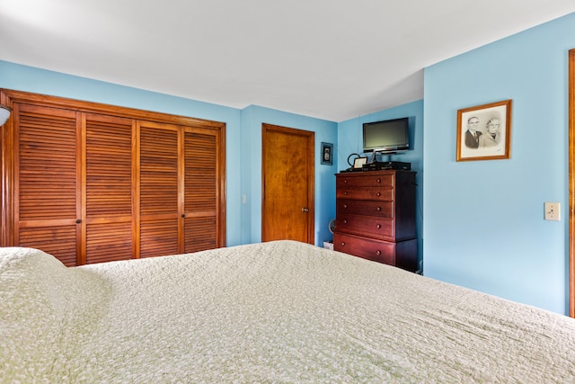4 Shirley Ln, Gorham, ME 04038 - bedroom featuring a closet