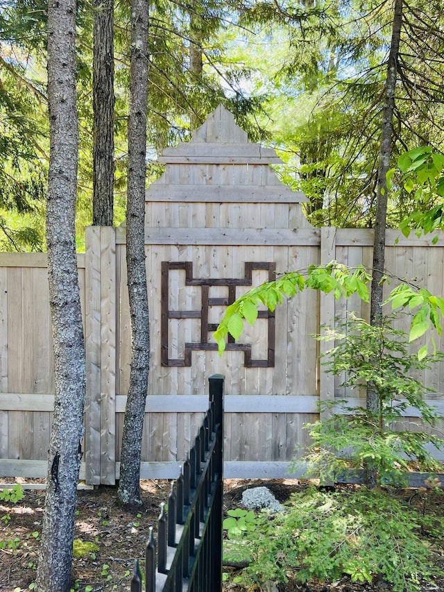 341 Ellsworth Rd, Blue Hill, ME 04614 - exterior view