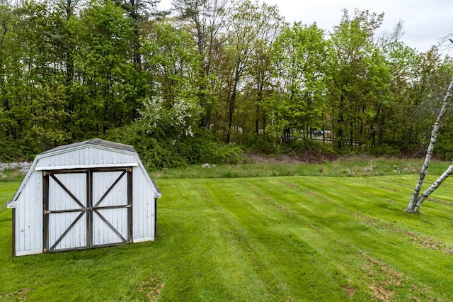 57 Bow St, Freeport, ME 04032 - view of green lawn
