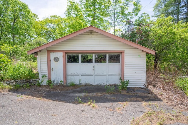 79 Patterson Rd, Dresden, ME 04342 - detached garage featuring asphalt driveway
