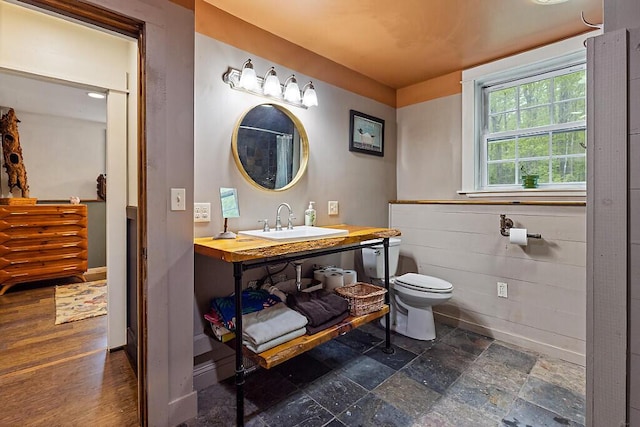 39 Lobo Ln, West Gardiner, ME 04345 - full bathroom featuring toilet and vanity