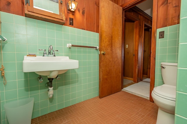 54 Papoose Island Rd, Raymond, ME 04071 - bathroom featuring tile walls and toilet