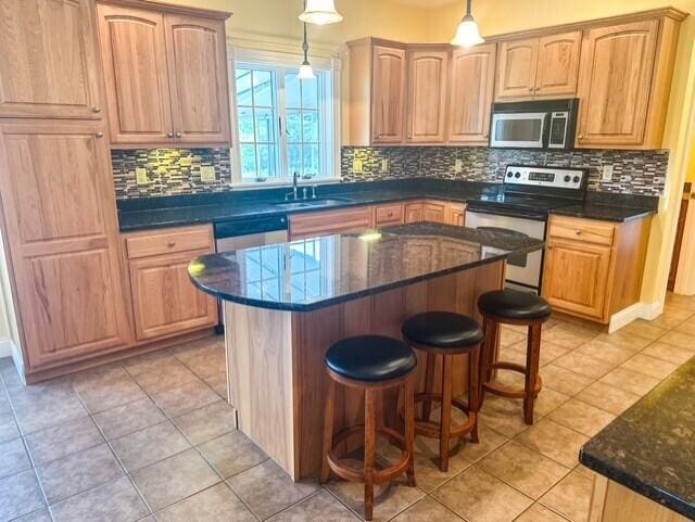 335 Western Ave, Hampden, ME 04444 - photo 18