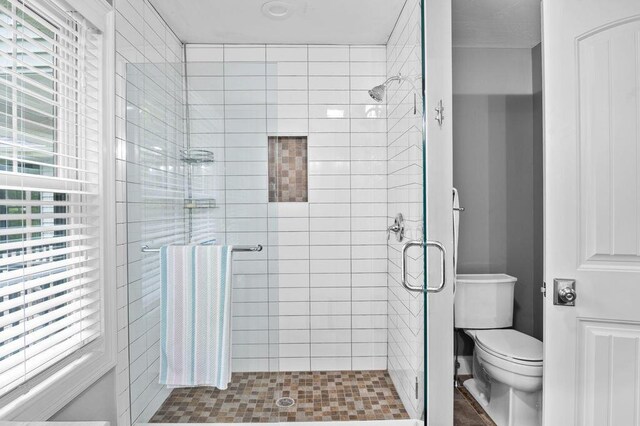 14 Winter Hills Ln, Ogunquit, ME 03907 - full bathroom with a shower stall and toilet