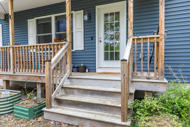 80 Hubbard Rd, Berwick, ME 03901 - entrance to property with a porch