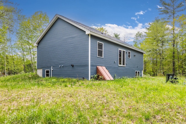 80 Hubbard Rd, Berwick, ME 03901 - view of side of home