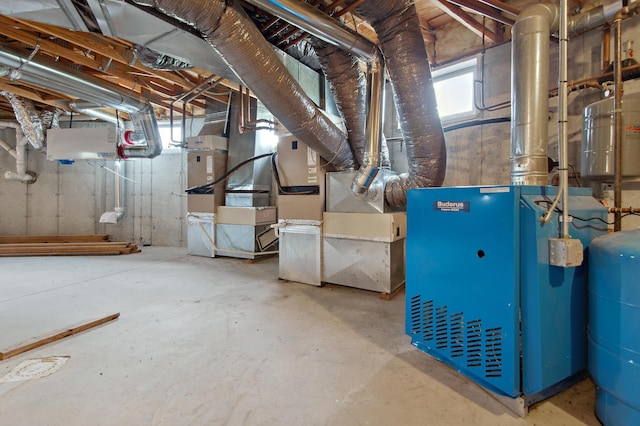 2222 Main Rd, Chatham, NH 03813 - below grade area with a water pressure tank