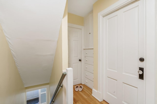 4 University Pl, Orono, ME 04473 - corridor featuring light wood-style floors and an upstairs landing