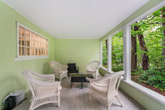 4 University Pl, Orono, ME 04473 - view of sunroom / solarium