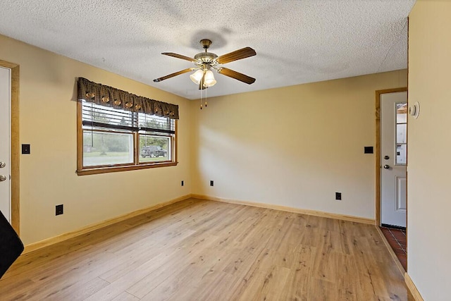 9 Oosoola St, Norridgewock, ME 04957