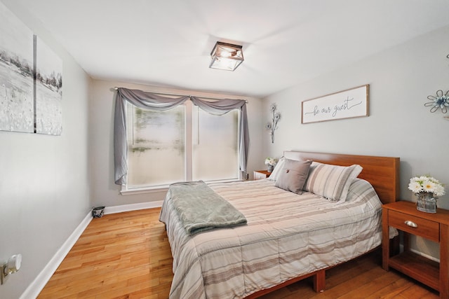 29 Emanual Dr, Brunswick, ME 04011 - bedroom featuring light wood-style flooring and baseboards